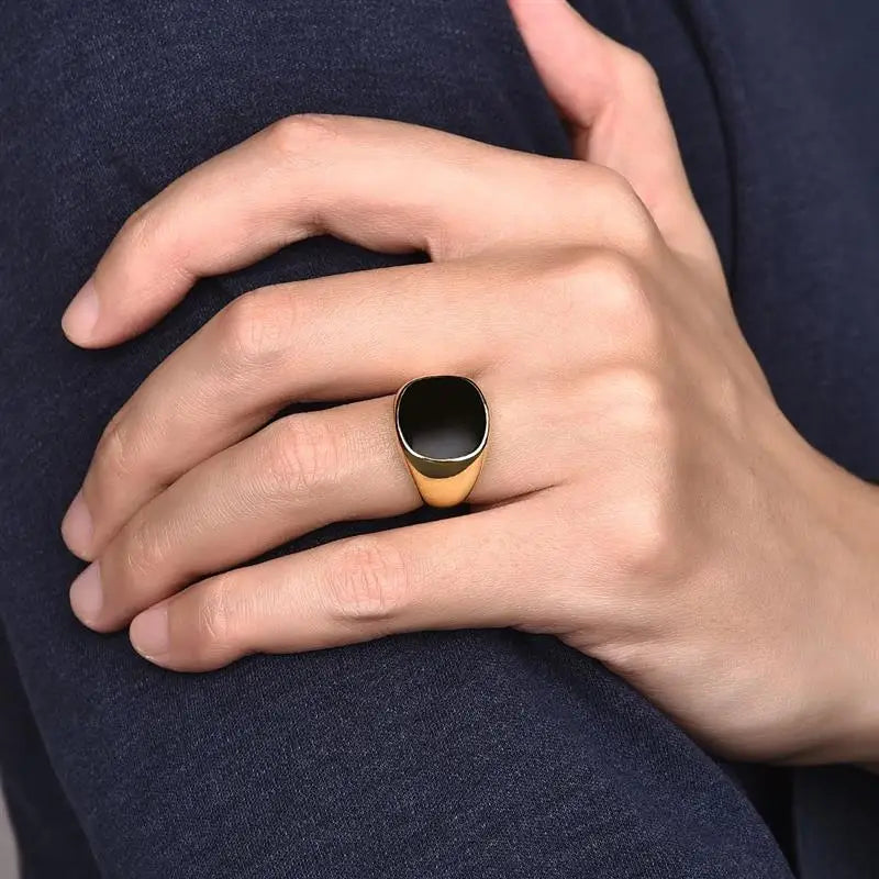 Anillo de sello negro con parte superior plana