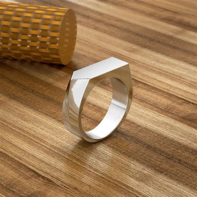 Anillo superior plano irregular