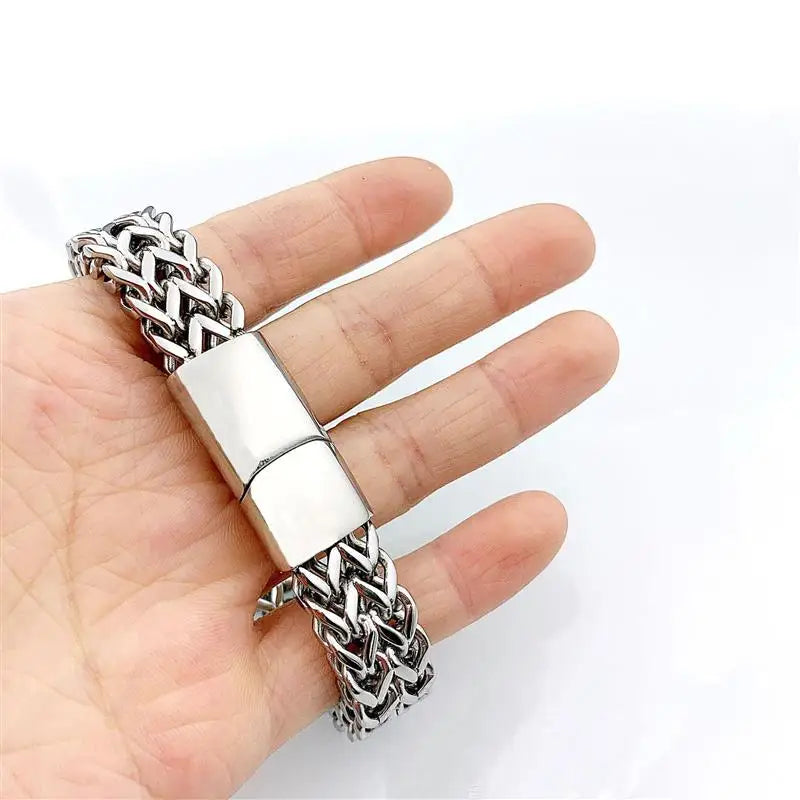 Clasp Link Bracelet