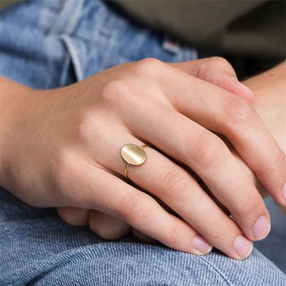 Oval Ring